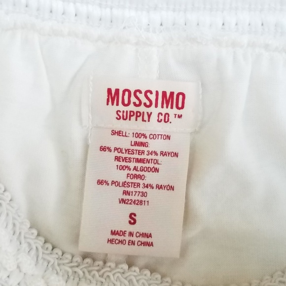 EUC Mossimo White Floral Lace Design Skirt Shorts - Picture 3 of 3